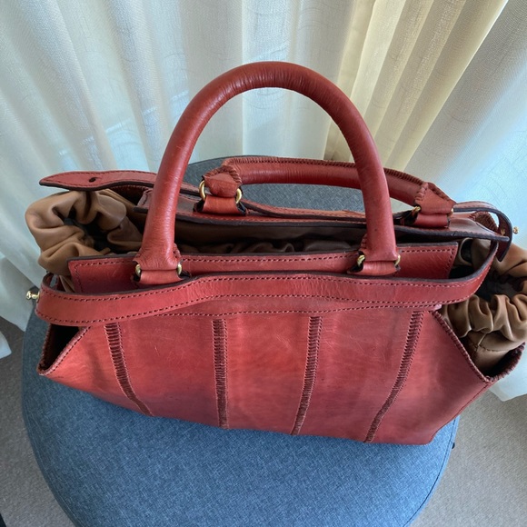 Handsewn Genuine Leather Bag - Picture 4 of 6